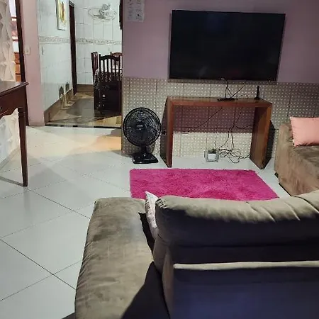 Casa Aconchegante Com Piscina-3